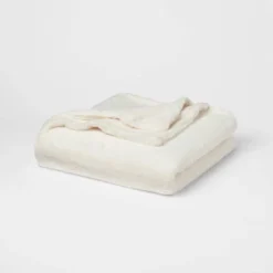 60"x80" Lush Faux Fur Bed Throw - Threshold™ -Decor Home GUEST 401c2e9f a562 421f acb7 fd63e63d92e4