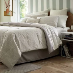 8pc Luxe Jacquard Snow Leopard Comforter Set Beige - Threshold™ 18 8pc Luxe Jacquard Snow Leopard Comforter Set Beige - Threshold™ -Decor Home GUEST a51161d1 cf89 436f 937a 215b60ad254d