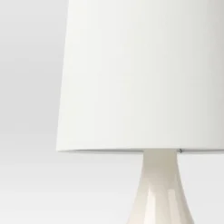 Montreal Wren Assembled Table Lamp White - Threshold™ -Decor Home GUEST bb462b58 8466 4cbc 8047 54d2641672ee